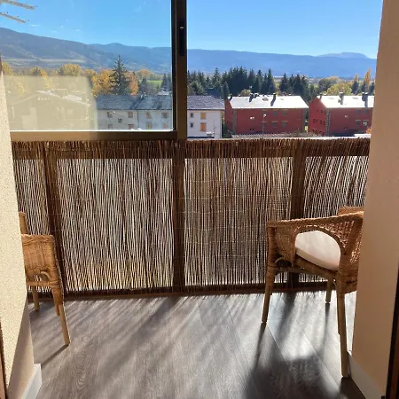 Vistas Unicas A Pirineos, 7-8 Personas!! Tensi Apartamento Llivia