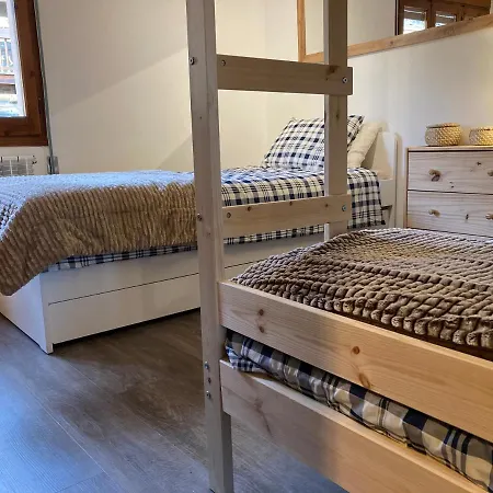 Vistas únicas A Pirineos, 7-8 Personas!! Tensi Apartamento Llivia