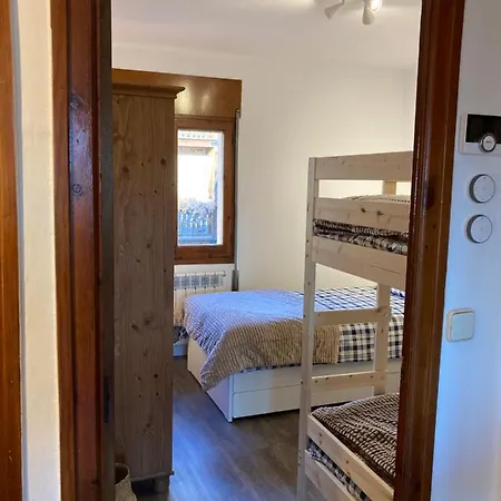 Vistas únicas A Pirineos, 7-8 Personas!! Tensi Apartamento